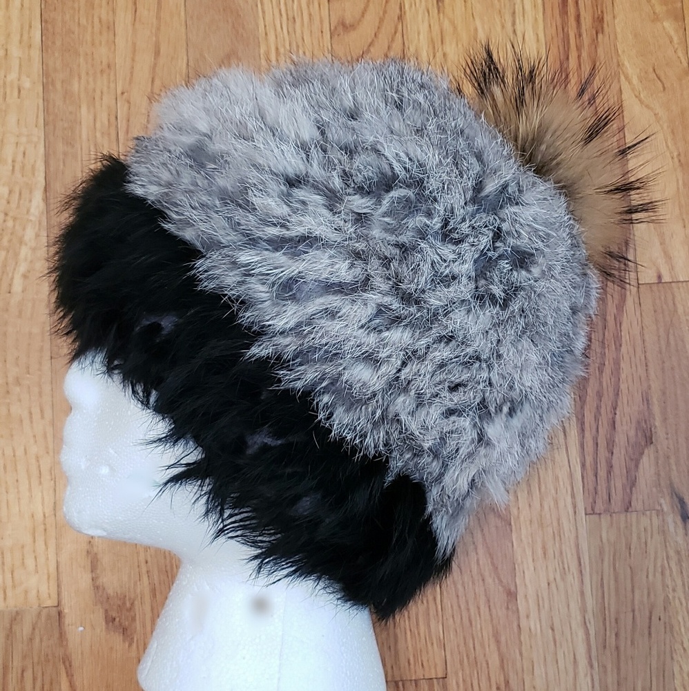100% rabbit fur hat fox fur pom